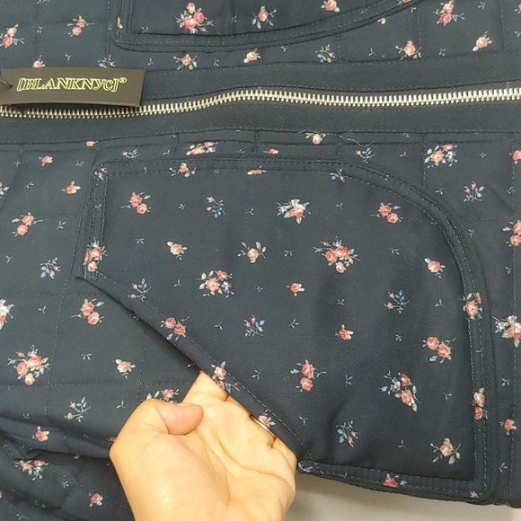 Blank NYC Quilted Bomber Jacket Size Medium - Picture 14 of 17